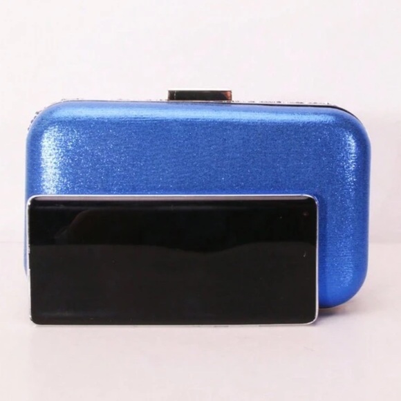 💎 Jewel Encrusted Purse 💎 - Picture 3 of 7